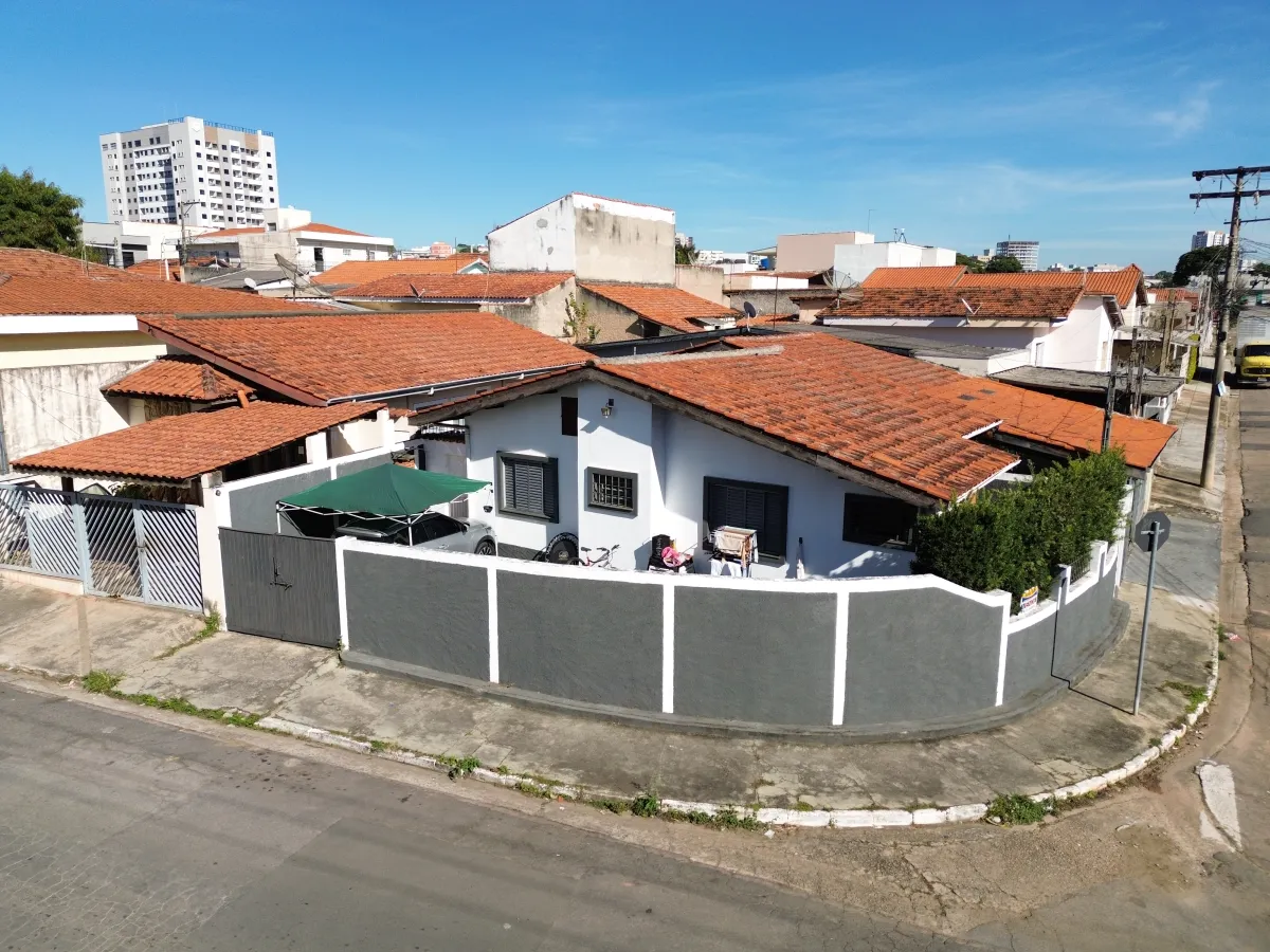 Casa térrea no Atibaia Jardim