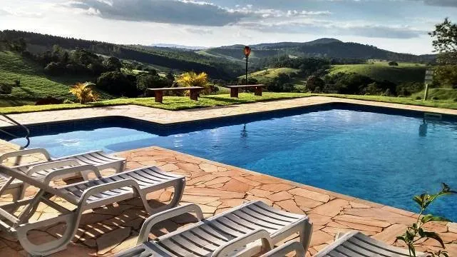 Pousada com 20mil m² em Piracaia